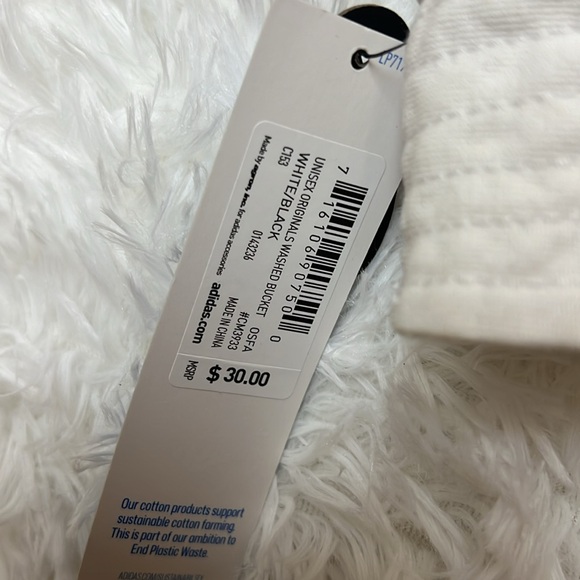 ADIDAS Bucket hat - Picture 2 of 2